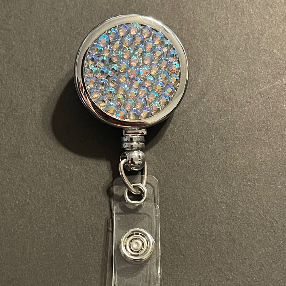 Bling Badge holder with retractable reel.